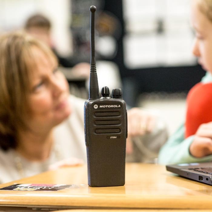 radio_motorola_dep450_foto.jpg
